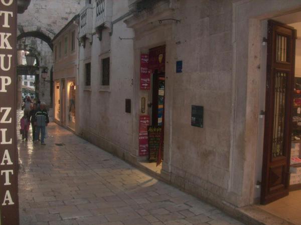Opium Old City Apartment Сплит Екстериор снимка