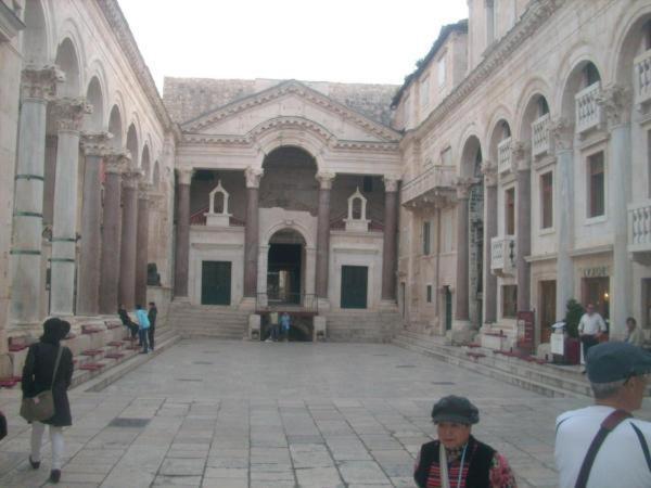Opium Old City Apartment Сплит Екстериор снимка